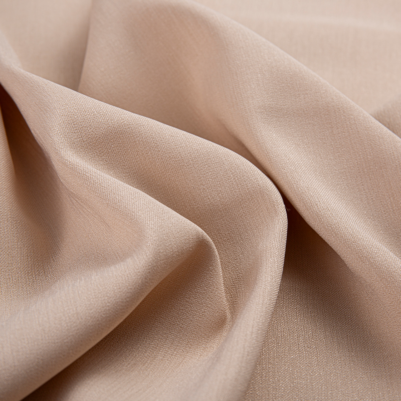 DS586 Țesătură netedă și respirabilă Doris 3/1 twill poliester roz deschis