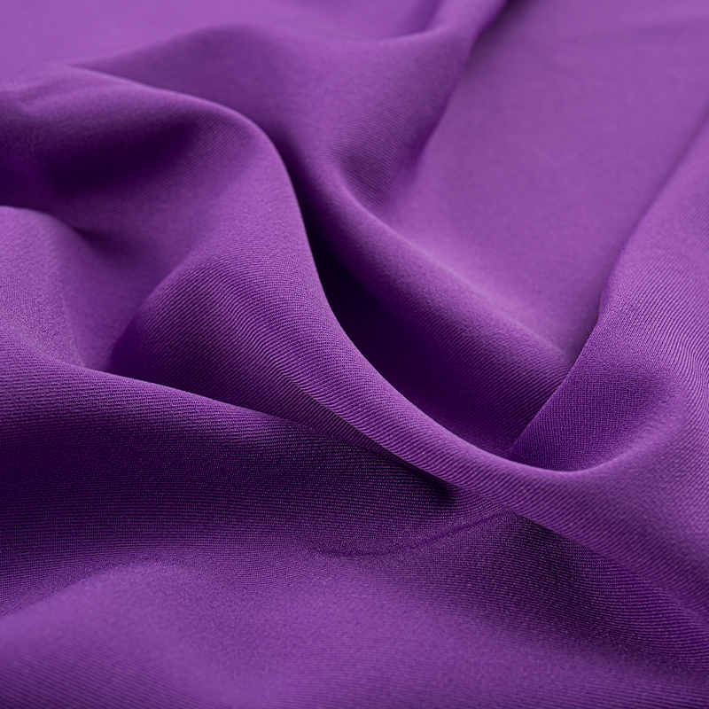 HY070 Țesătură de îmbrăcăminte twill 2/2 elastică din mătase compozită mov